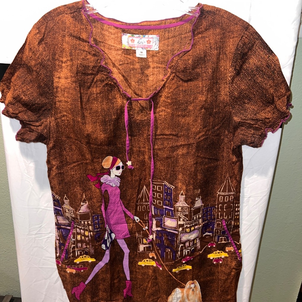 Koi Limited Edition City Girl Dog Walker Scrub Top Brown Purple Medium